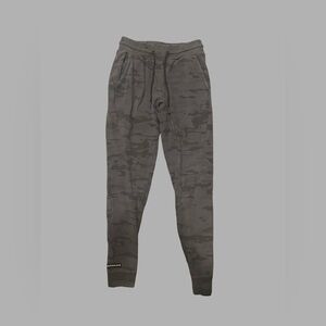 Alphalete Camo Joggers - Grey/Black Camouflage - Size Medium